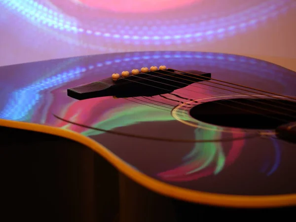 Gitara Elektryczna Świetle Sceny Przestrzeń Kopiowania — Zdjęcie stockowe
