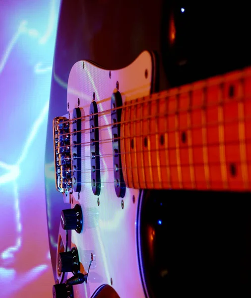 Guitarra Elétrica Luz Palco Espaço Cópia — Fotografia de Stock