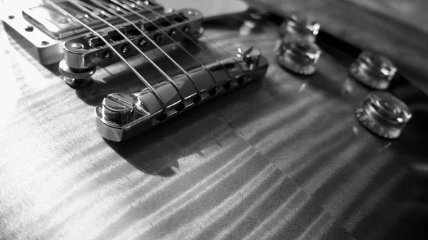 Guitarra Elétrica Closeup Black Branco — Fotografia de Stock