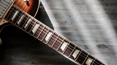 Elektro gitar kapanışı. Boşluğu kopyala