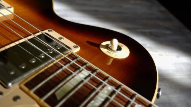 Elektro gitar kapanışı. Boşluğu kopyala