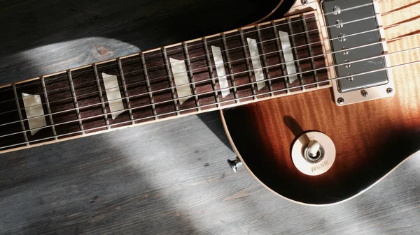 Elektro gitar kapanışı. Boşluğu kopyala