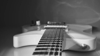 Elektro gitar kapanışı. kopyalama alanı. siyah ve beyaz