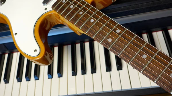 Instrumento Musical Guitarra Teclados — Foto de Stock