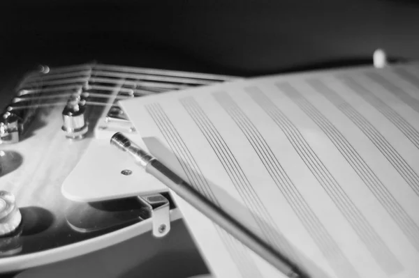 Guitarra Vintage Notas Close Preto Branco — Fotografia de Stock