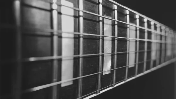 Primer Plano Cabezal Guitarra Eléctrica Blanco Negro —  Fotos de Stock