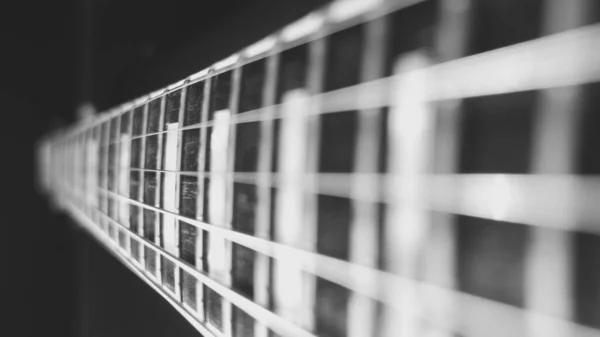 Vintage Closeup Guitarra Elétrica Preto Branco — Fotografia de Stock