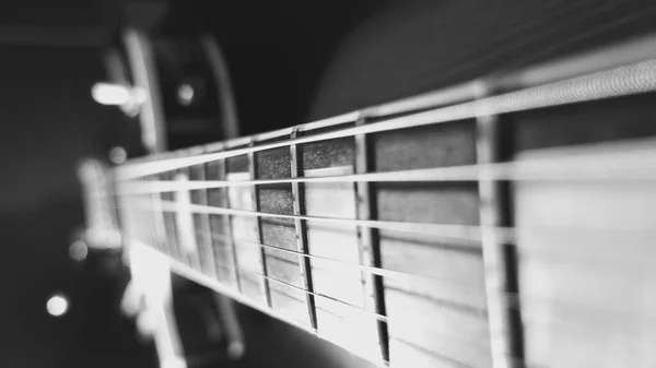 Vintage Closeup Guitarra Elétrica Preto Branco — Fotografia de Stock