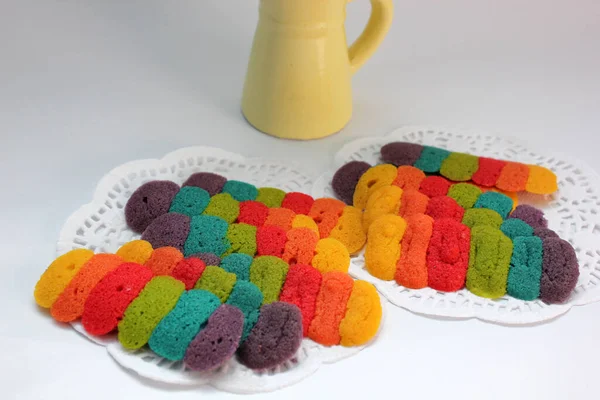 Biskut Pelangi Lidah Kucing Colorful Biscuit Popular Malaysian Especially Eid — стоковое фото