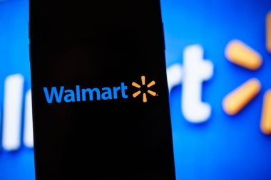  Akıllı telefon ekranında Walmart logosu.