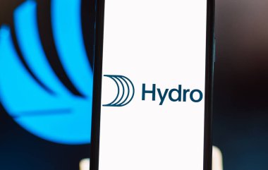  Akıllı telefon ekranında hidroelektrik şirketi logosu.