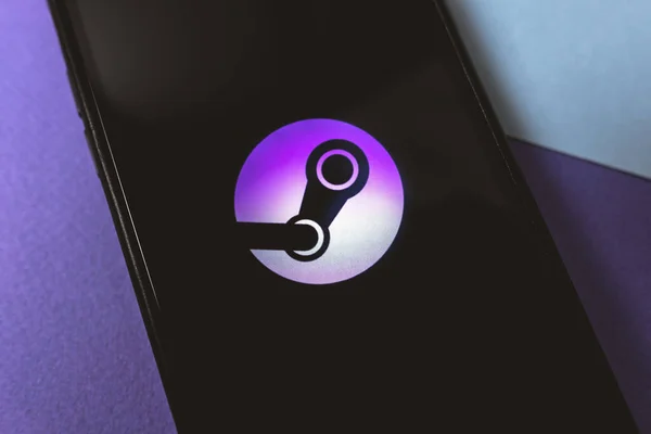 Λογότυπο εφαρμογής Steam στην οθόνη smartphone. — Φωτογραφία Αρχείου