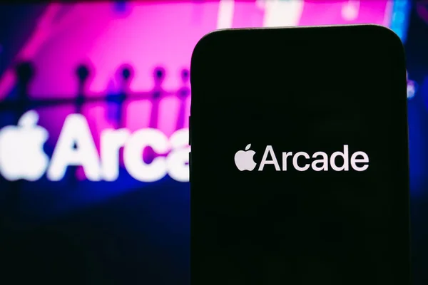 IPhone with apple arcade logo on the screen — Stock Photo, Image