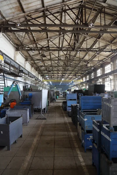 Büyük Metal Işleme Üretim Tesisi Dükkanında Aracı Işleme — Stok fotoğraf