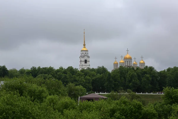 世紀のウラジーミル ロシア 2018 聖母被昇天大聖堂 白い石造りの建築の顕著な記念碑 ロシアの金の指輪 ユネスコの世界遺産 — ストック写真