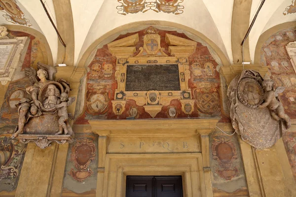 ボローニャ イタリア 2018 アルキジンナージオ宮の宮殿 古代の大学の最初の永久的な宮殿 1563 年に建てられました — ストック写真