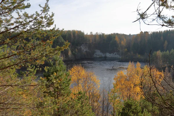 Γραφικό Φθινόπωρο Δάσος Και Λίμνη Του Χωριού Καρελίας Girvas Ρωσία — Φωτογραφία Αρχείου