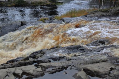 Doğal Karelya şelale Ahvenkoski Güz. Rusya