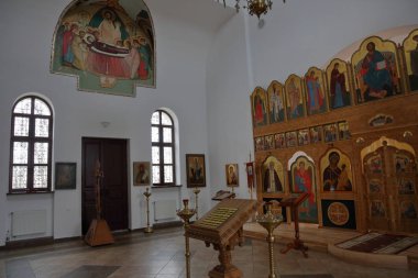 Izobilnoe, Kaliningrad bölgesi, Rusya Federasyonu - 28 Kasım 2018: Tanrı'nın egemen simgesi anası Churh iç