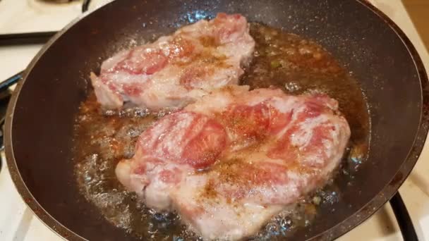 Fat Juicy Pork Steak Fried Olive Oil Frying Pan — Stock Video