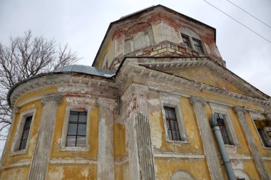 Diriliş Manastırı, Torzhok, Rusya Federasyonu