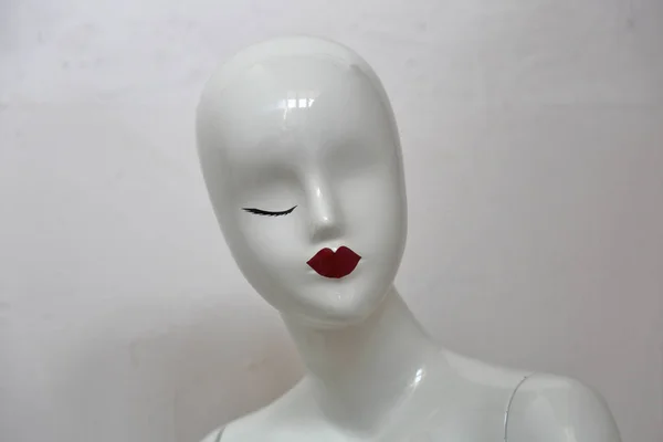 Manequim feminino careca — Fotografia de Stock