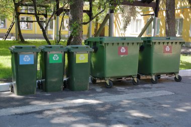 Kentsel çöp kutuları