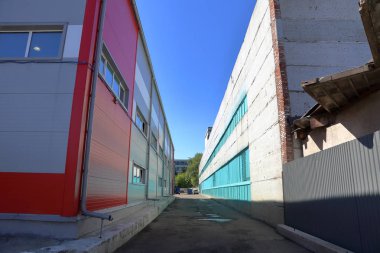 Endüstriyel bina dışında