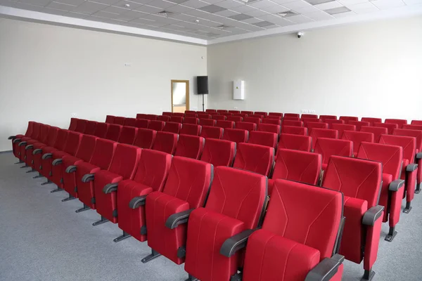 Rows of red seats — Stock Photo, Image