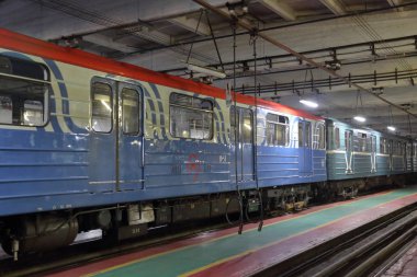 Metro servis istasyonunda. Moskova, Rusya