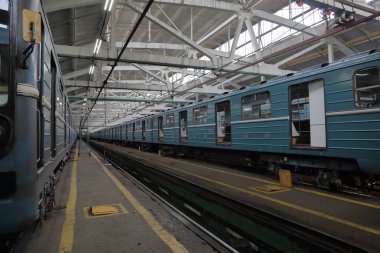 Metro servis istasyonunda. Moskova, Rusya