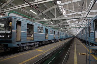 Metro servis istasyonunda. Moskova, Rusya