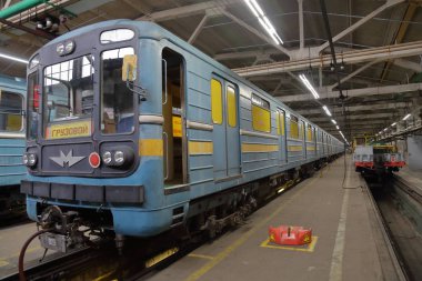 Metro servis istasyonunda. Moskova, Rusya