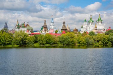 Moskova, Rusya - 16 Ağustos 2020: İzmailovo 'daki Kremlin binaları kompleksi. Benzersiz modern kültür ve eğlence merkezi
