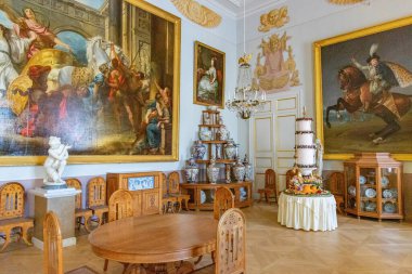 Krasnogorsk, Rusya - 23 Ağustos 2020: Tarihi Arkhangelskoye müzesinin mimari topluluğu