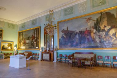 Krasnogorsk, Rusya - 23 Ağustos 2020: Tarihi Arkhangelskoye müzesinin mimari topluluğu