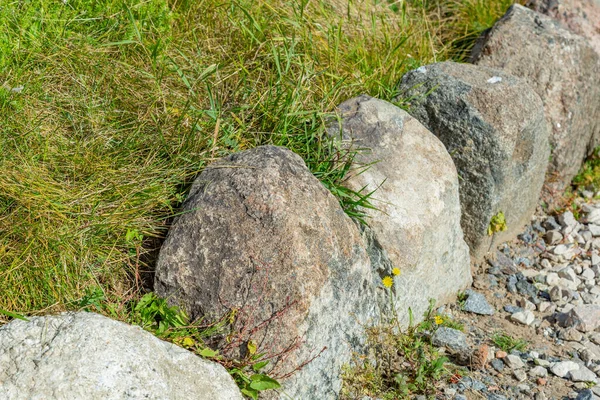 Необработанный Природный Камень Повседневной Среде Садоводстве Озеленении — стоковое фото