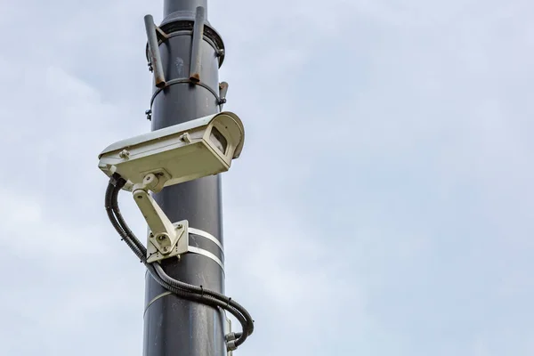 Telecamera Sicurezza Esterna Lampione Nel Parco Pubblico — Foto Stock