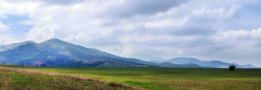 Kazakistan dağları yedekte