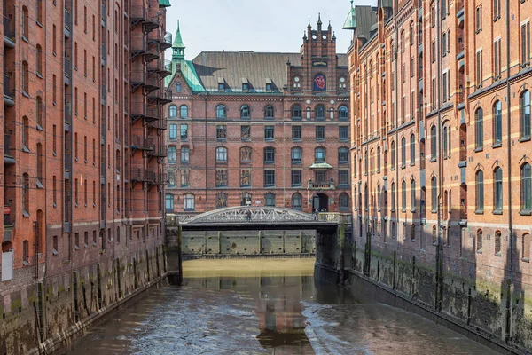Гамбург Крупный План Канала Annenfleet Having Low Tide Hamburg Germany — стоковое фото