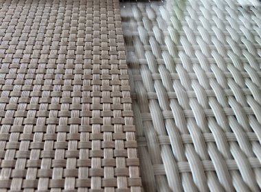 Soyut dokusal kahverengi arka plan üniformalı hasır yüzey. Yüksek kalite fotoğraf