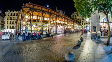 Madrid, İspanya - 28 Ekim 2017: Gece görünümünü 