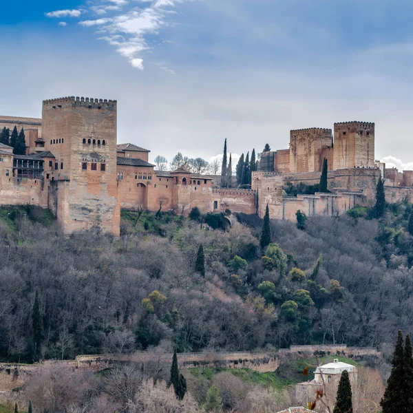 Paisaje Urbano Granada Sur España Con Palacio Alhambra Fondo — Foto de Stock