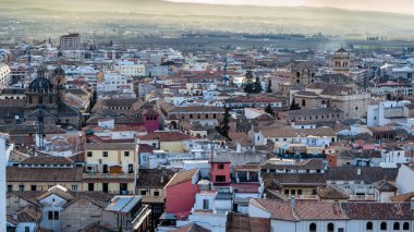Kentsel peyzaj, Granada şehir manzaralı, günbatımı, Andalusia, Güney İspanya