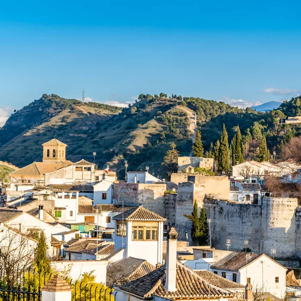 Kentsel peyzaj, Granada şehir manzaralı, günbatımı, Andalusia, Güney İspanya