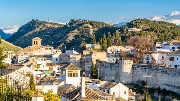 Kentsel peyzaj, Granada şehir manzaralı, günbatımı, Andalusia, Güney İspanya