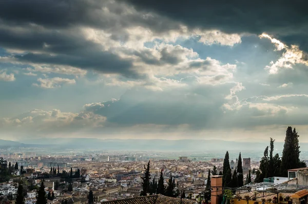 Kentsel peyzaj, Granada şehir görünümü, Andalusia, Güney İspanya