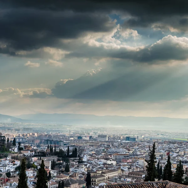 Kentsel peyzaj, Granada şehir görünümü, Andalusia, Güney İspanya