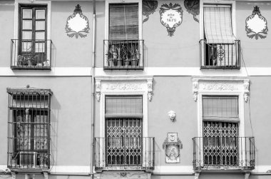 Granada, İspanya - 21 Şubat 2015: Ayrıntılı bir şekilde dekore edilmiş, bina cephe Granada, Andalusia, Güney İspanya