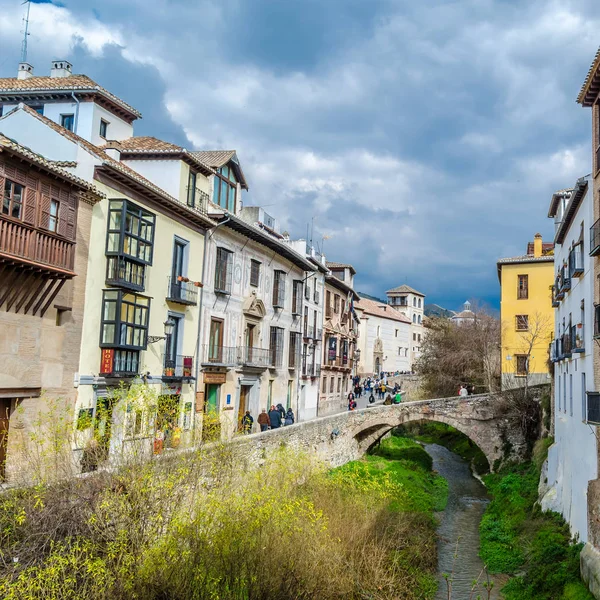 Granada Spanje Februari 2015 Mensen Lopen Darro Straat Carrera Del — Stockfoto